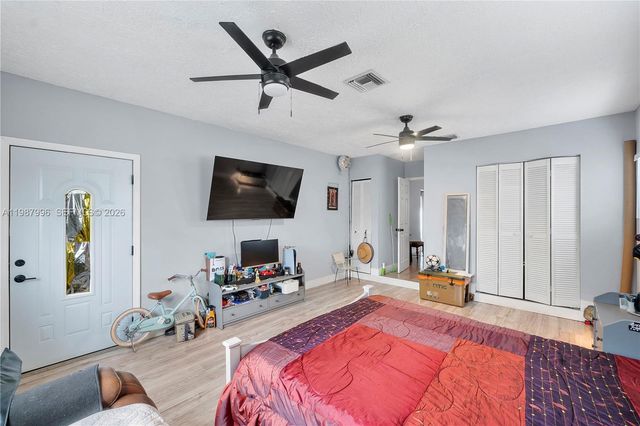 6320 Sherman St, Hollywood, FL 33024