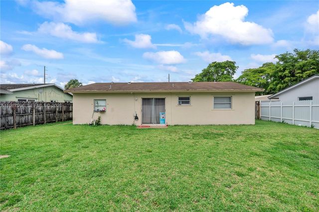 6320 Sherman St, Hollywood, FL 33024