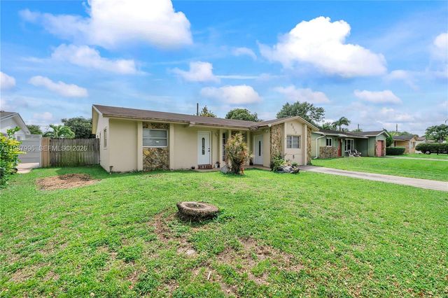 6320 Sherman St, Hollywood, FL 33024