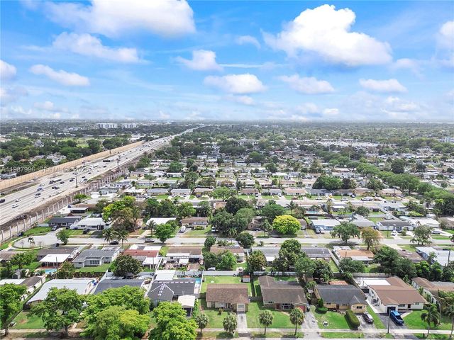 6320 Sherman St, Hollywood, FL 33024