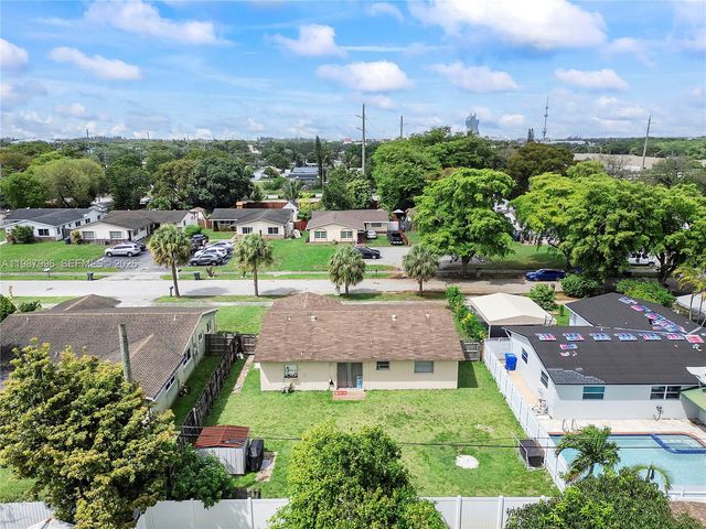 6320 Sherman St, Hollywood, FL 33024