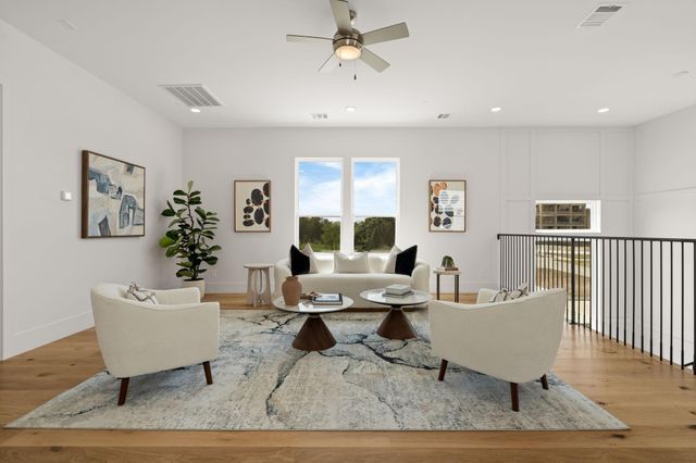 710 Waverly Street D, Houston, TX 77007