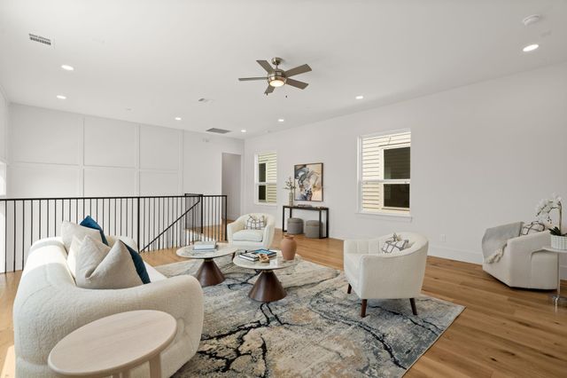 710 Waverly Street D, Houston, TX 77007