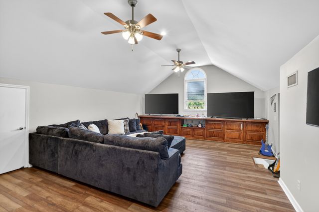 1103 Gleaves Glen Dr, Mount Juliet, TN 37122