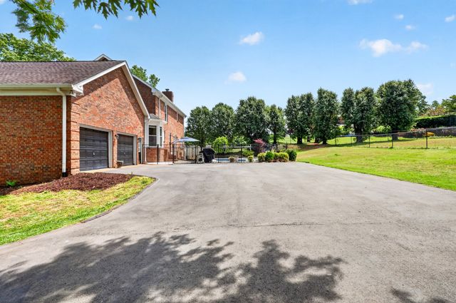 1103 Gleaves Glen Dr, Mount Juliet, TN 37122
