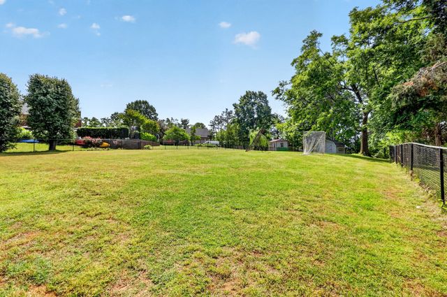 1103 Gleaves Glen Dr, Mount Juliet, TN 37122