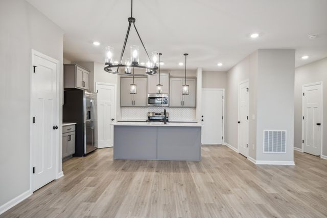 3812 Wren Avenue, Shakopee, MN 55379