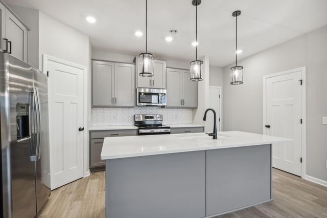 3812 Wren Avenue, Shakopee, MN 55379