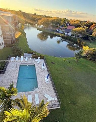 8931 N New River Canal Rd 4C, Plantation, FL 33324