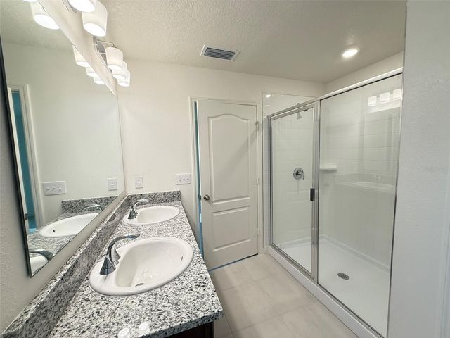 8453 MONTEREY PINE WAY, Lakeland, FL 33809