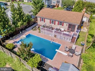 7910 W END DR, Baltimore, MD 21226