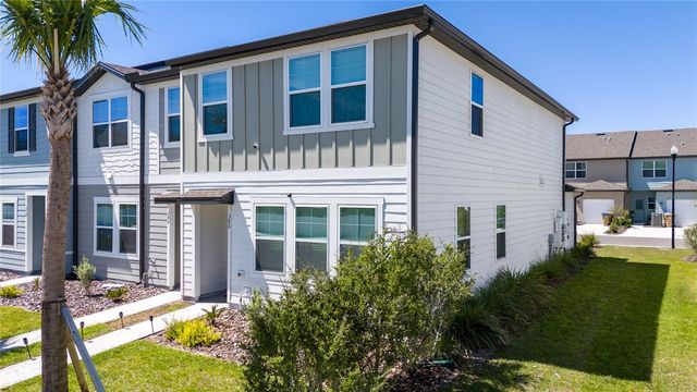 386 CADBERRY PLACE, St Cloud, FL 34771