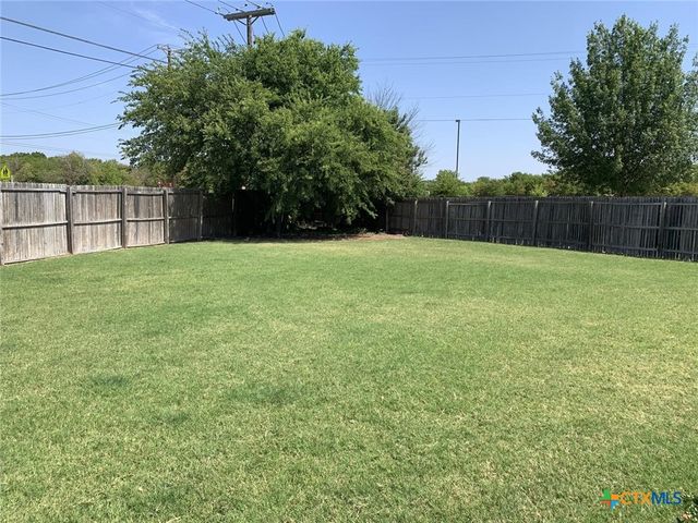 5106 Whistle Stop Drive, Temple, TX 76502