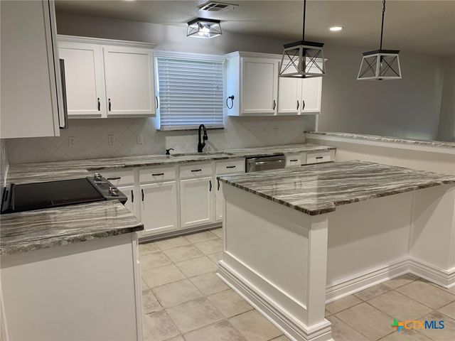 5106 Whistle Stop Drive, Temple, TX 76502