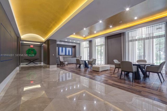 718 Valencia Ave 202, Coral Gables, FL 33134