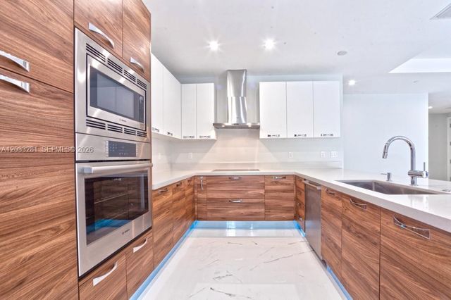 718 Valencia Ave 202, Coral Gables, FL 33134