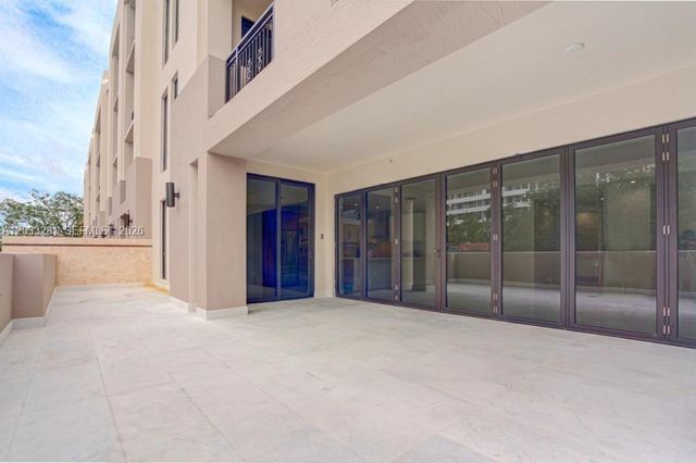 718 Valencia Ave 202, Coral Gables, FL 33134