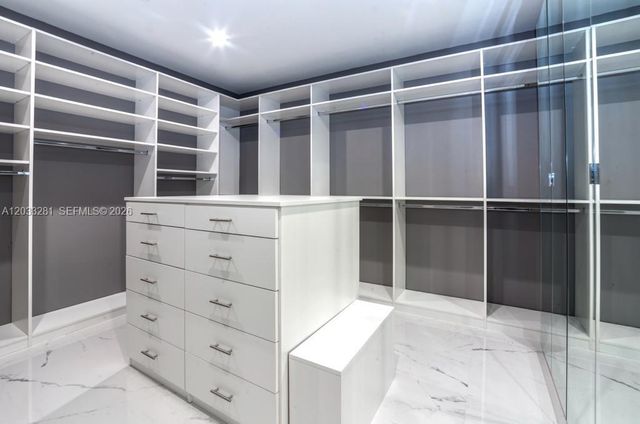 718 Valencia Ave 202, Coral Gables, FL 33134
