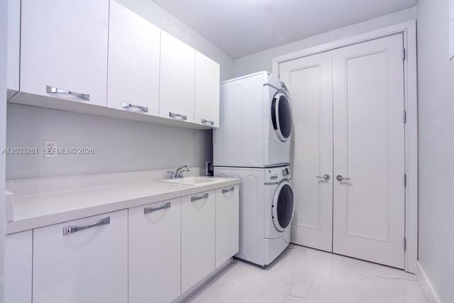718 Valencia Ave 202, Coral Gables, FL 33134