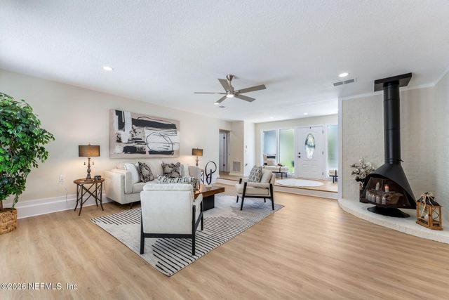 2286 W LAUREL GROVE Lane, Orange Park, FL 32073