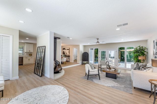 2286 W LAUREL GROVE Lane, Orange Park, FL 32073