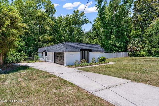 2286 W LAUREL GROVE Lane, Orange Park, FL 32073