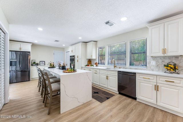 2286 W LAUREL GROVE Lane, Orange Park, FL 32073