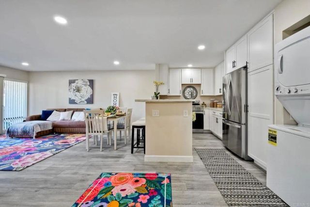 12505 Oaks North Drive 141, San Diego, CA 92128