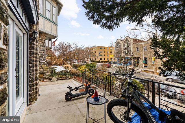 4320 SPRUCE ST, Philadelphia, PA 19104