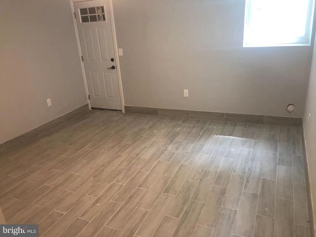 4320 SPRUCE ST, Philadelphia, PA 19104