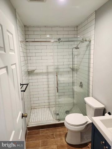 4320 SPRUCE ST, Philadelphia, PA 19104