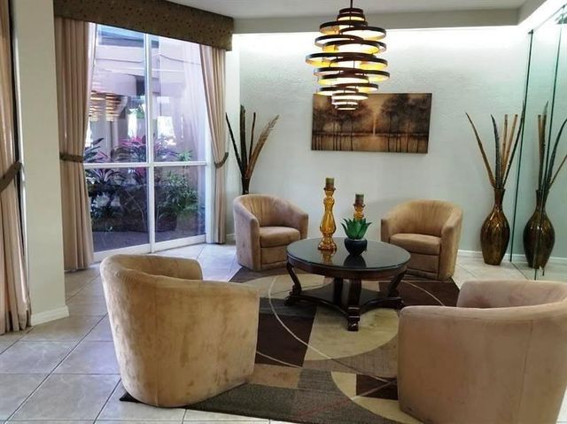 1400 Saint Charles Place 211, Pembroke Pines, FL 33026