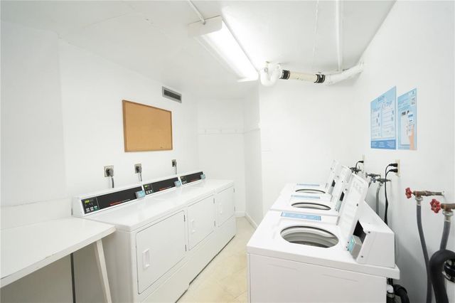 1400 Saint Charles Place 211, Pembroke Pines, FL 33026