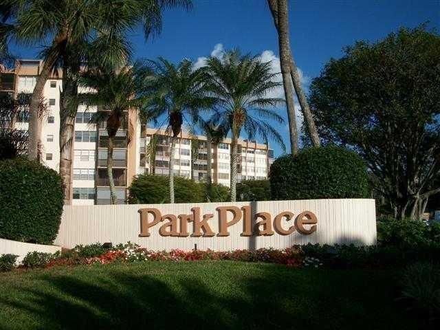 1400 Saint Charles Place 211, Pembroke Pines, FL 33026