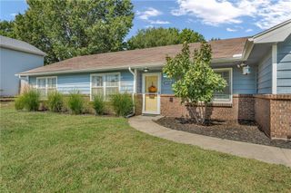 3600 Parkview Court, Lawrence, KS 66049