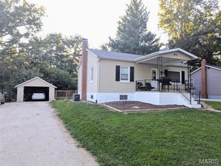 611 Clarence Street, Greenville, IL 62246
