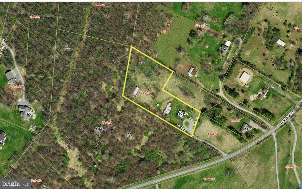 908 TRIPLE J RD, Berryville, VA 22611