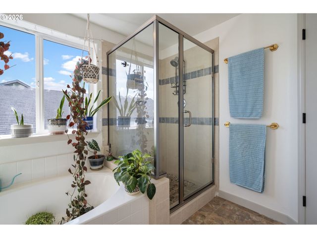 4030 Nw QUINAULT St, Camas, WA 98607