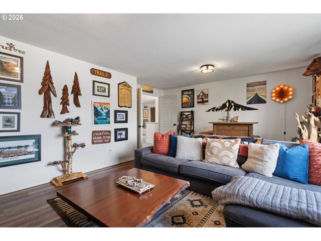 4030 Nw QUINAULT St, Camas, WA 98607