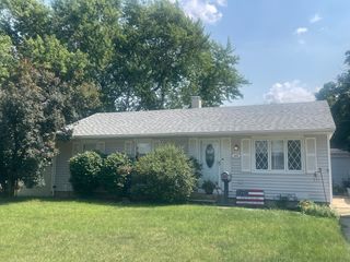 303 Mark Avenue, Glendale Heights, IL 60139