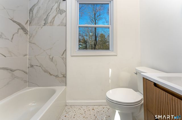 8 Howard Avenue, Meriden, CT 06450