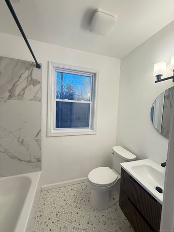 8 Howard Avenue, Meriden, CT 06450