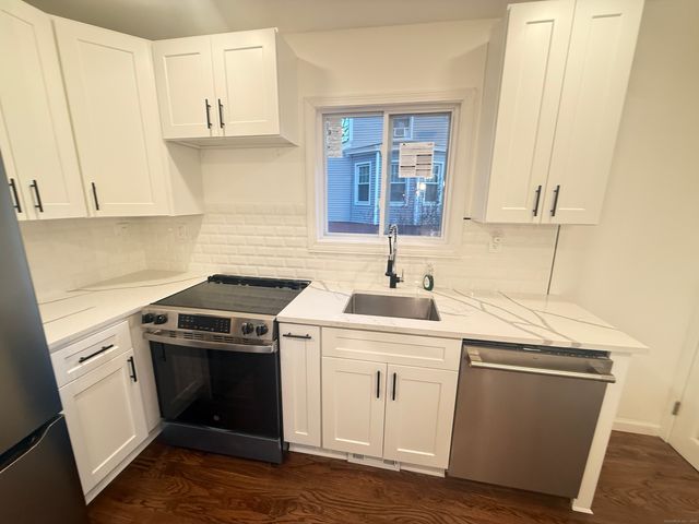 8 Howard Avenue, Meriden, CT 06450