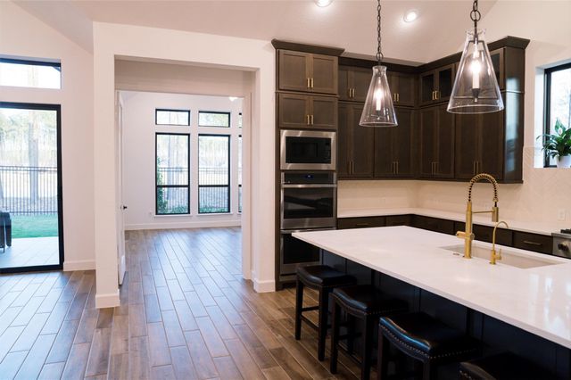 21931 Gateway Arch Drive, Porter, TX 77365