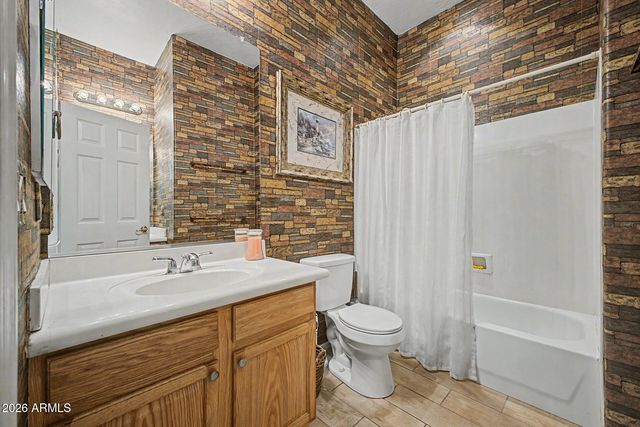 10102 W RIVERSIDE Avenue, Tolleson, AZ 85353
