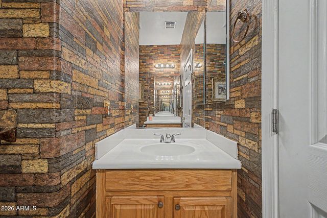 10102 W RIVERSIDE Avenue, Tolleson, AZ 85353