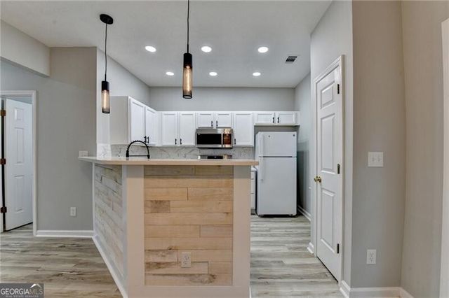 278 Timber Gate Drive, Lawrenceville, GA 30045