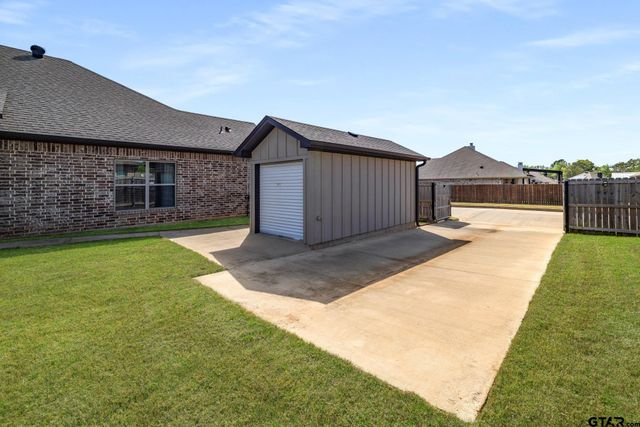 814 Charlie, Whitehouse, TX 75791