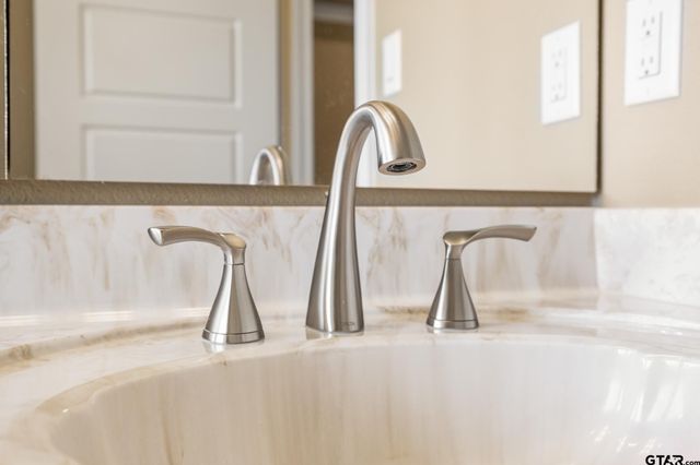 814 Charlie, Whitehouse, TX 75791