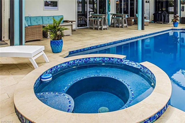 150 Peach CT, Marco Island, FL 34145
